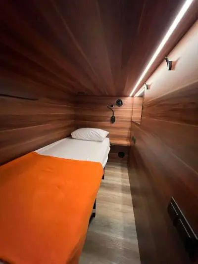 Кровать в капсуле Комфорт под углом — GettSleep Терминал B Шереметьево