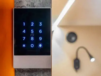 Сенсорный цифровой замок на капсуле — GettSleep Терминал B вылет Шереметьево