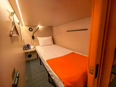 Блок розеток с USB в капсуле — GettSleep Терминал B зона вылета
